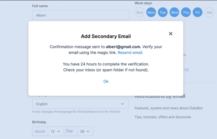 Modal que confirma el envío del correo de verificación, con un recordatorio de 24 horas y la opción Resend email